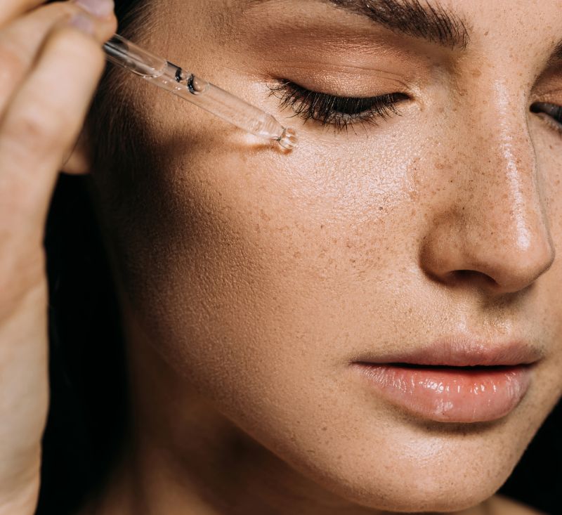 Bakuchiol Nature’s Gentle Retinol Alternative